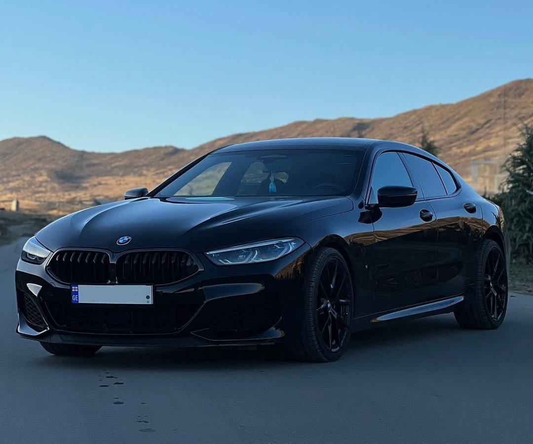 BMW 850i Convertible
