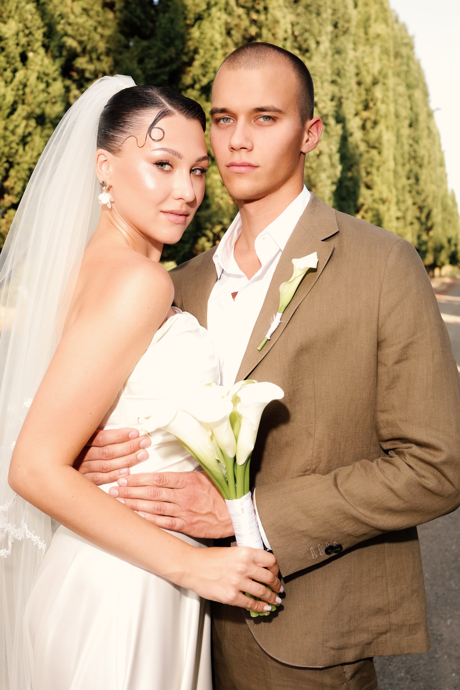 Portrait with the calla bouquet